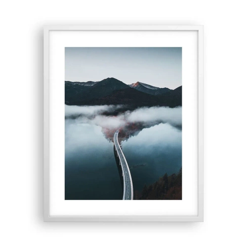 Poster in een witte lijst - Over water zo glad als een spiegel - 40x50 cm