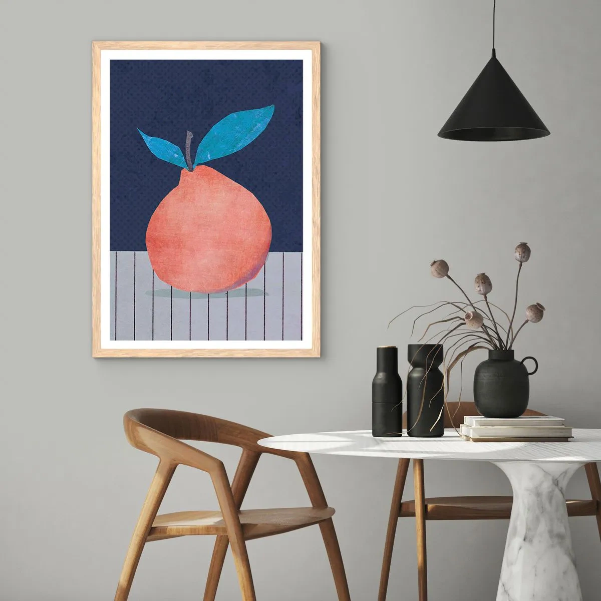 Een poster in een licht eiken lijst - Convexiteit en vlak - 70x100 cm