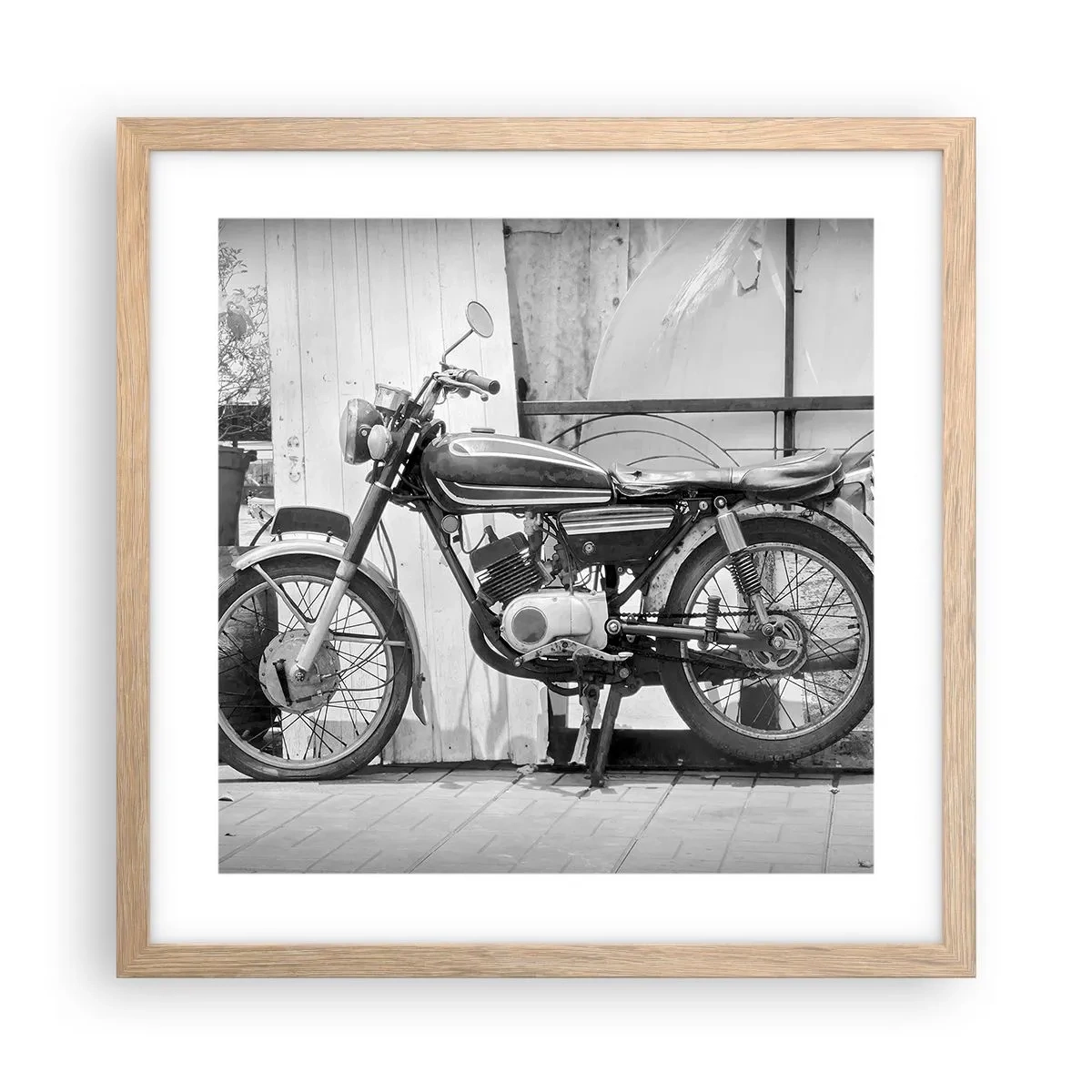Een poster in een licht eiken lijst - Klassiek boven alles - 40x40 cm