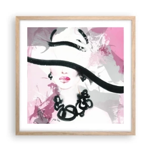 Een poster in een licht eiken lijst - Portret van een dame in zwart en roze - 50x50 cm