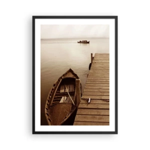 Poster in een zwarte lijst - Een boot aan een houten pier in sepia - 50x70cm - Grote vrede - Moderne wanddecoratie voor woonkamer en slaapkamer ARTTOR