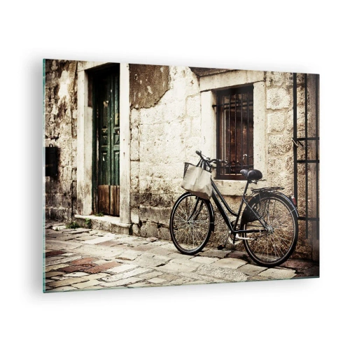 Schilderen op glas - Een zwart-witte fiets leunt tegen een oud huurhuis - 70x50cm - Terug naar het verleden - Moderne wanddecoratie voor woonkamer en slaapkamer ARTTOR