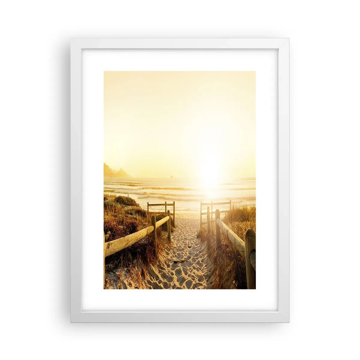Poster in een witte lijst - Over het duin, richting de zon - 30x40 cm