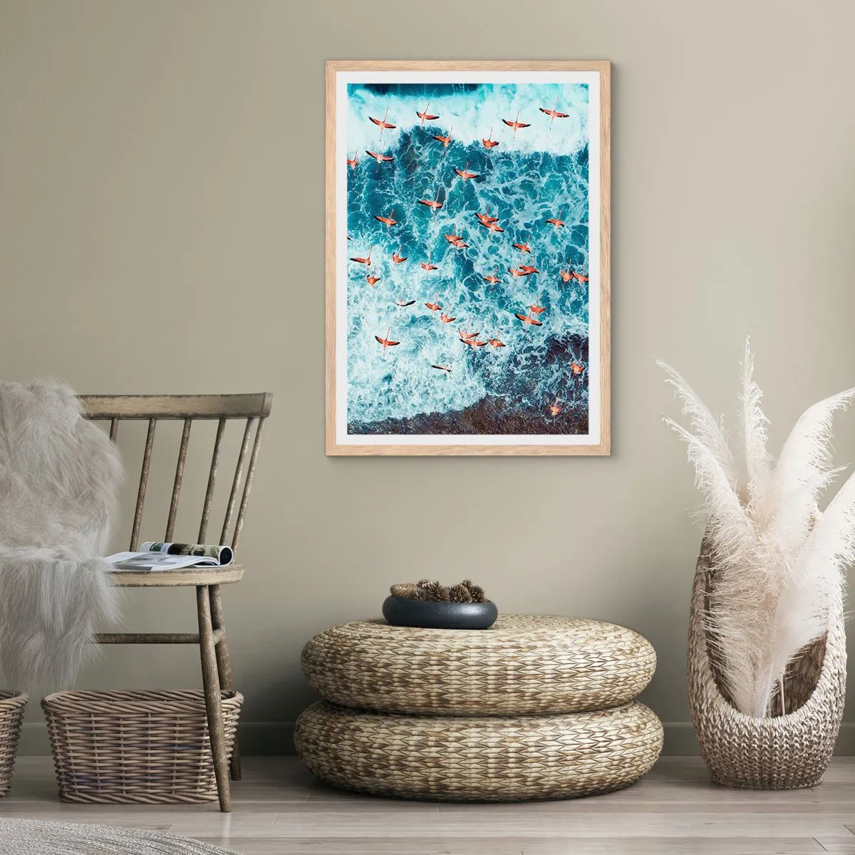 Een poster in een licht eiken lijst - De kustparade - 61x91 cm
