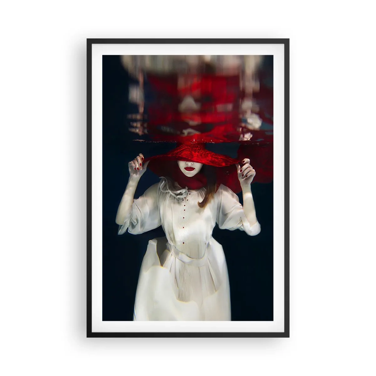 Poster in een zwarte lijst - Hatelijke godin in de Slavische mythologie - 61x91 cm