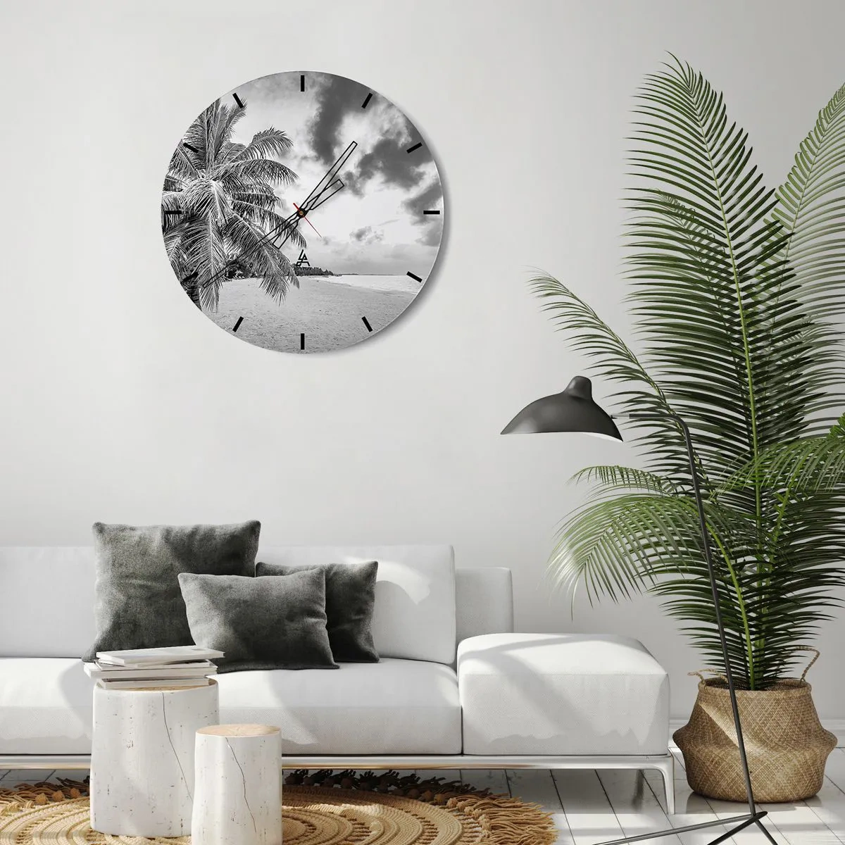 Wandklok - Klok - Strand met palmbomen in zwart-wit - 30x30cm - Wanneer je verlangt naar eenzaamheid... - Moderne wanddecoratie voor woonkamer, keuken en slaapkamer ARTTOR