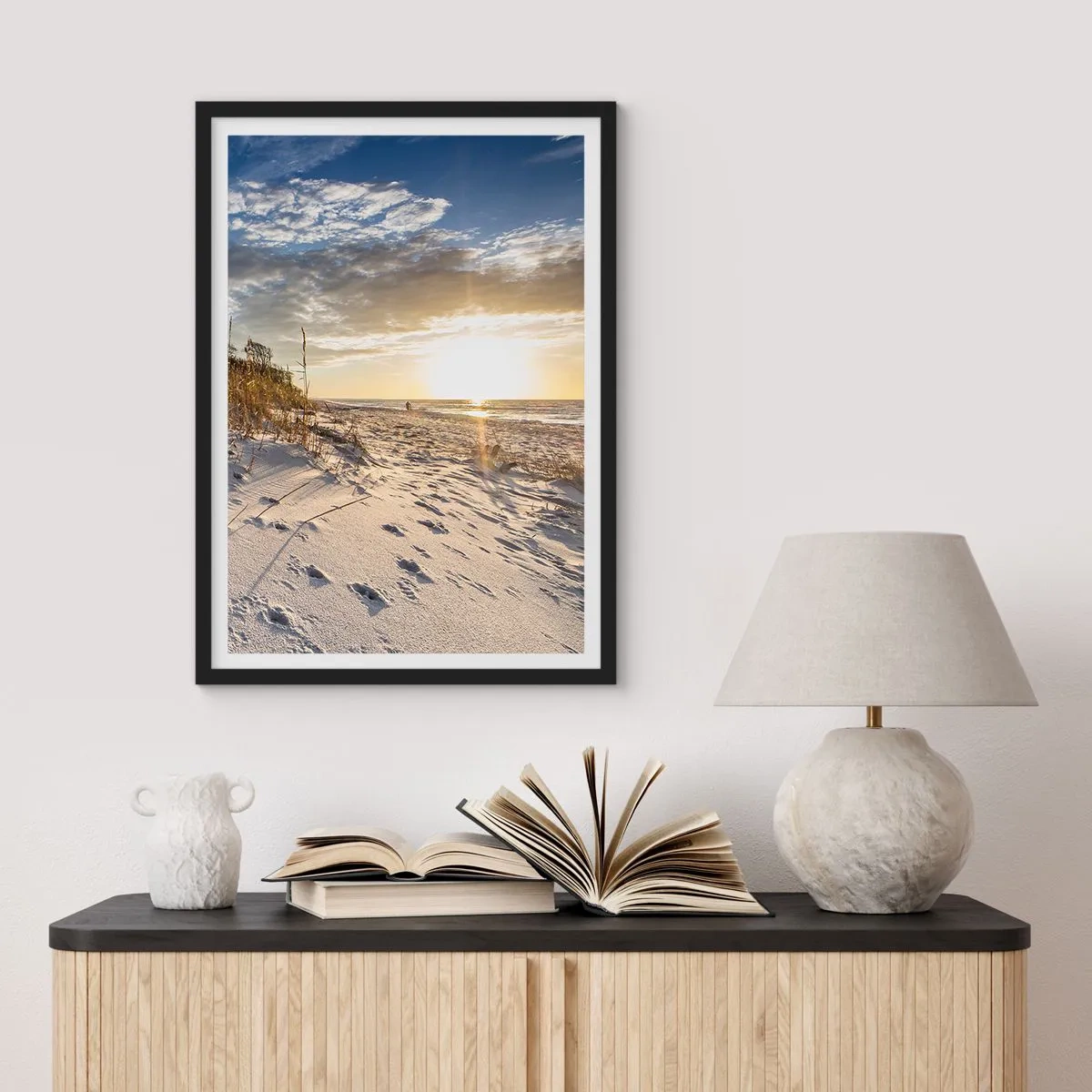 Poster in een zwarte lijst - Een uitnodiging voor een wandeling - 61x91 cm