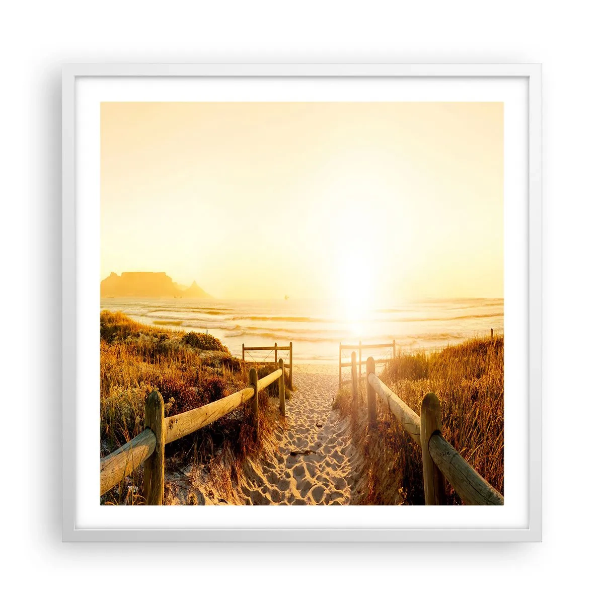 Poster in een witte lijst - Over het duin, richting de zon - 60x60 cm