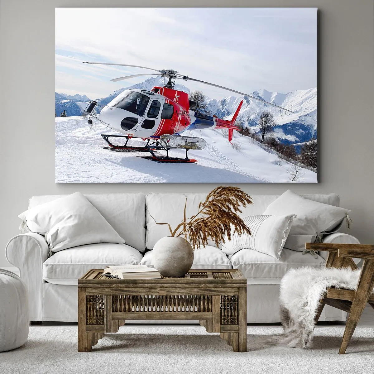 Schilderen op canvas - Een rode helikopter tegen een besneeuwd berglandschap. - 70x50cm - Altijd klaar - Moderne wanddecoratie voor woonkamer en slaapkamer ARTTOR