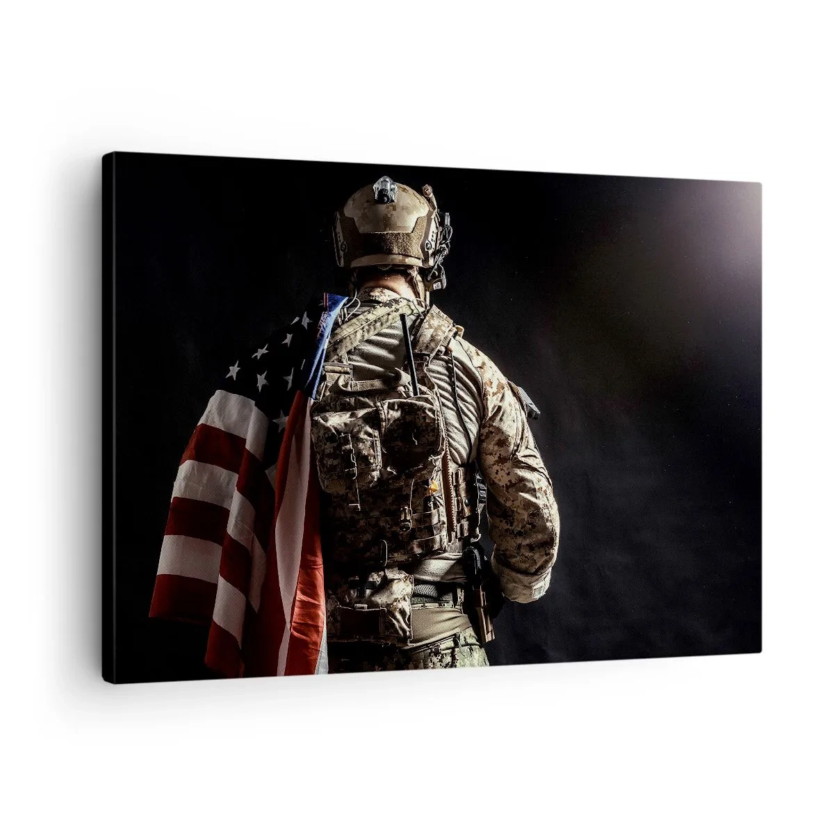 Schilderen op canvas - Een soldaat in uniform met een vlag tegen een donkere achtergrond - 70x50cm - Dat is waarom - Moderne wanddecoratie voor woonkamer en slaapkamer ARTTOR