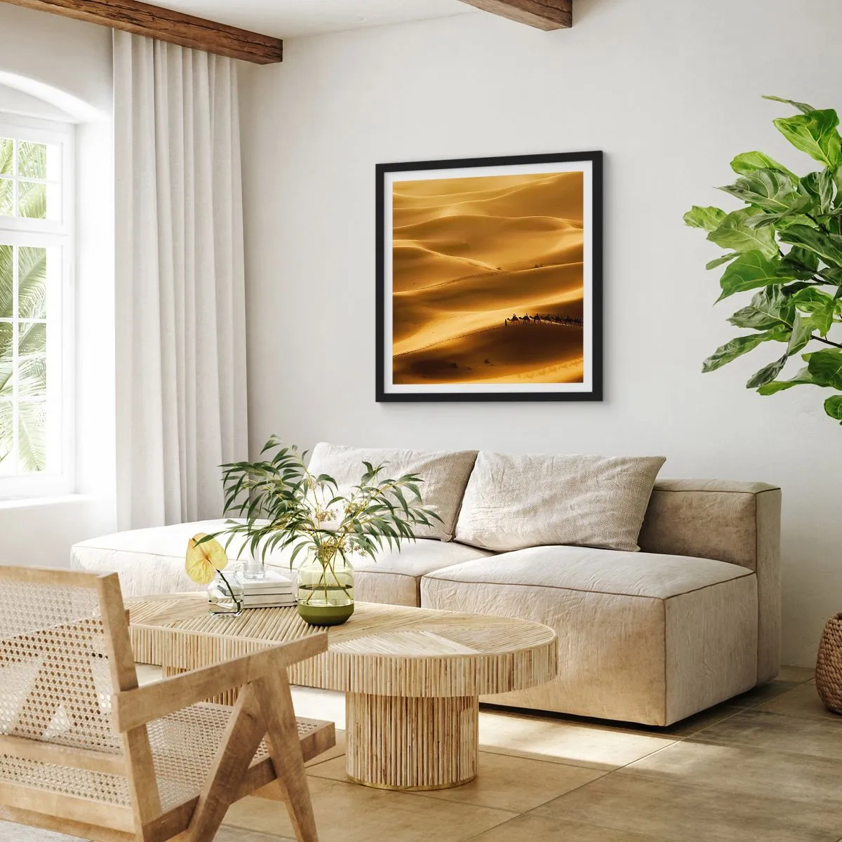 Poster in een zwarte lijst - Caravan in de woestijngolven - 30x30 cm