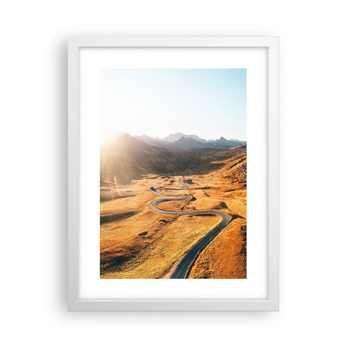 Poster in een witte lijst - In een gouden vallei - 30x40 cm