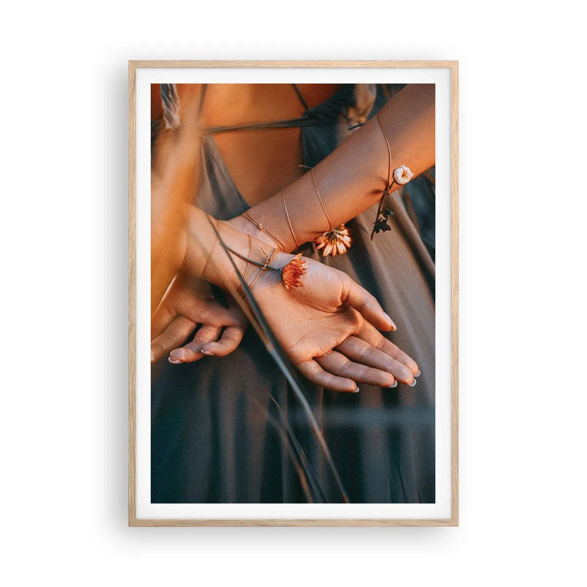 Een poster in een licht eiken lijst - Verbonden met de natuur - 70x100 cm