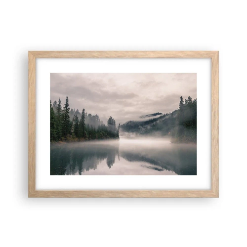 Een poster in een licht eiken lijst - In reflectie, in de mist - 40x30 cm