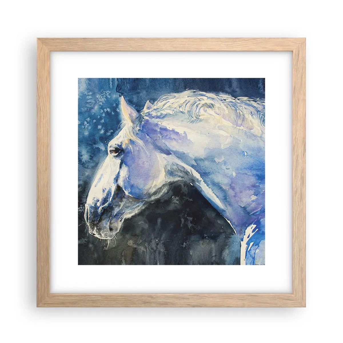 Een poster in een licht eiken lijst - Portret in een blauwe gloed - 30x30 cm