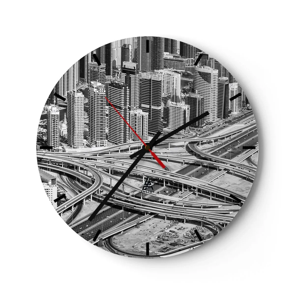 Wandklok - Klok - Een zwart-witfoto van een stad met een dicht netwerk van snelwegen. - 30x30cm - Dubai - de onmogelijke stad - Moderne wanddecoratie voor woonkamer, keuken en slaapkamer ARTTOR
