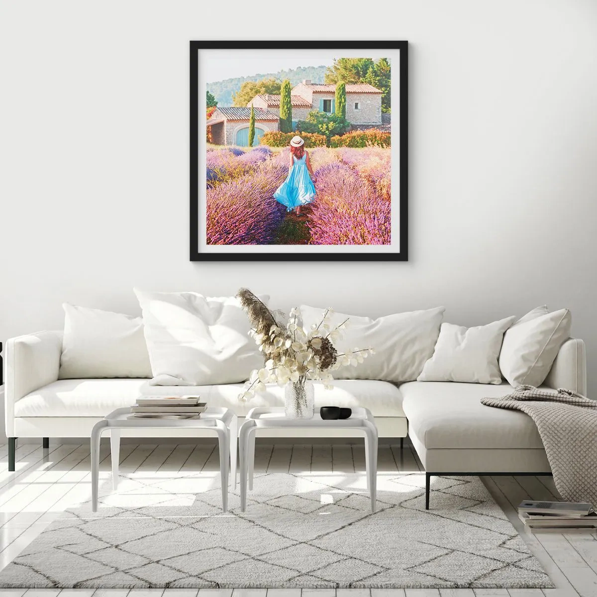 Poster in een zwarte lijst - Lavendel meisje - 30x30 cm