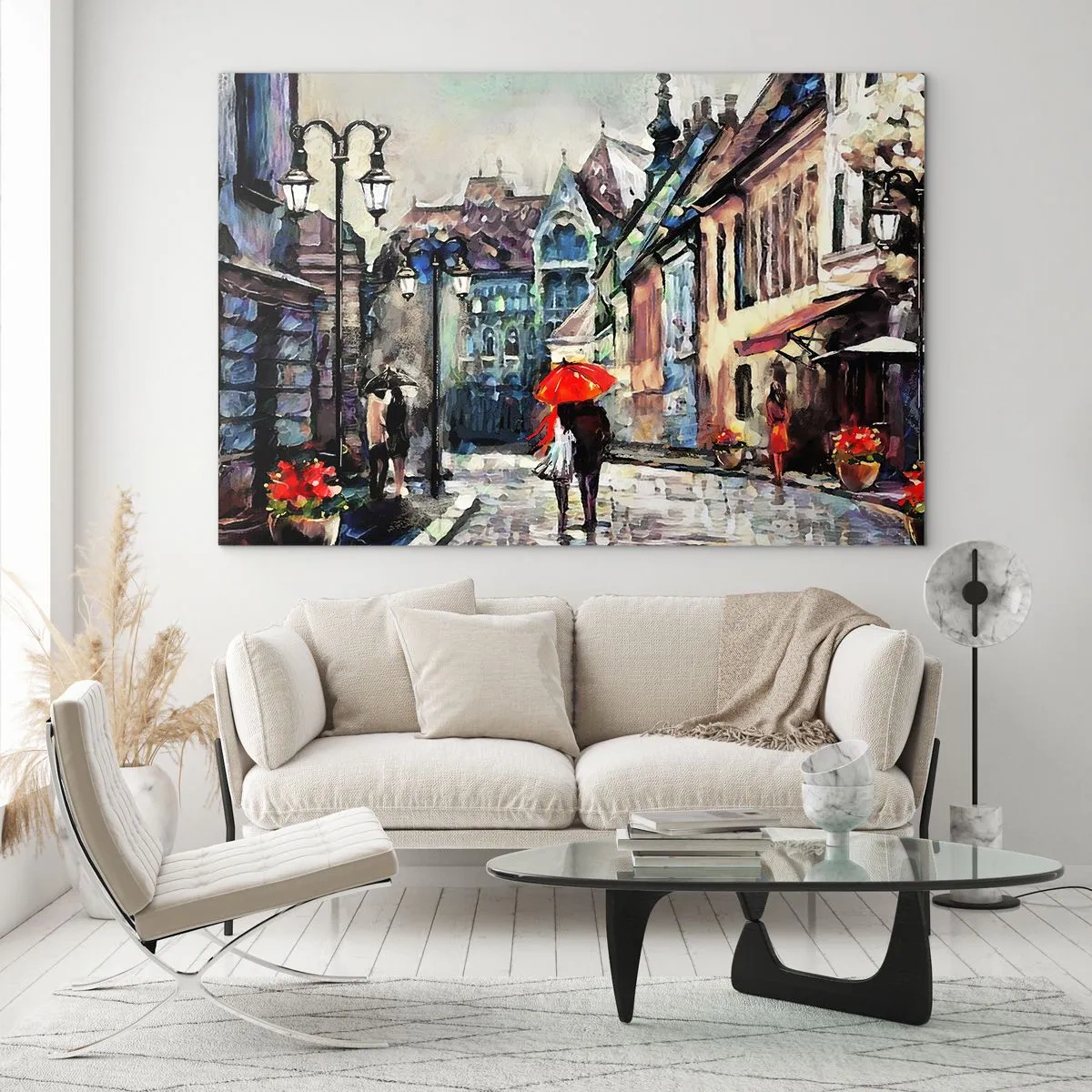 Schilderen op glas - Een stel onder een rode paraplu slentert door een pittoresk straatje - 70x50cm - Regen voor twee - Moderne wanddecoratie voor woonkamer en slaapkamer ARTTOR