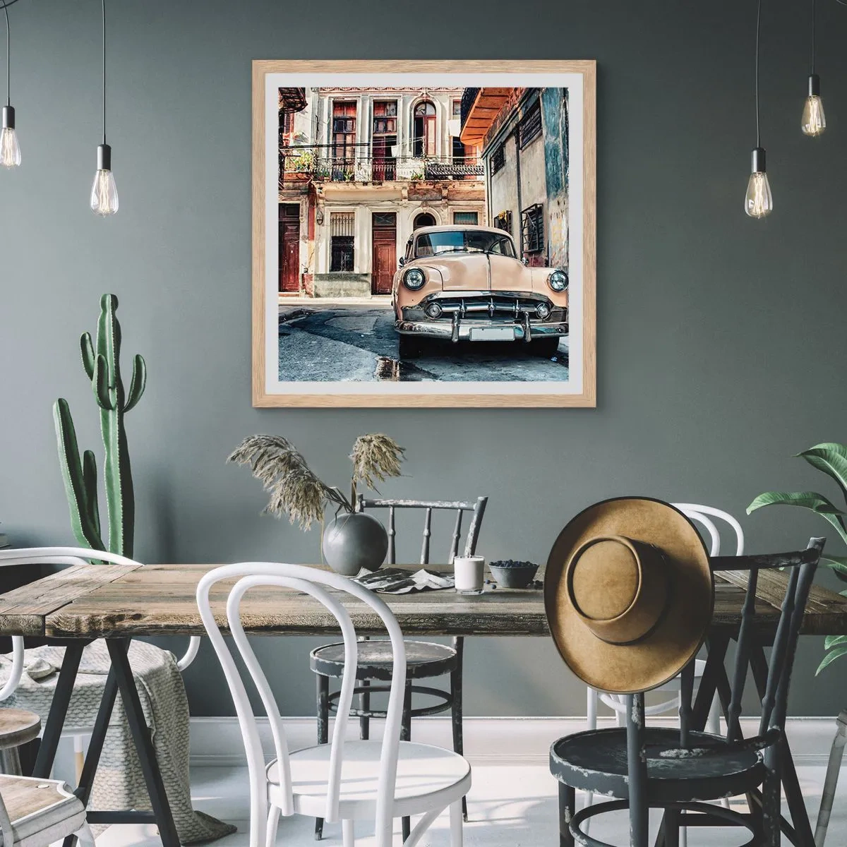 Een poster in een licht eiken lijst - De siësta in Havana - 50x50 cm