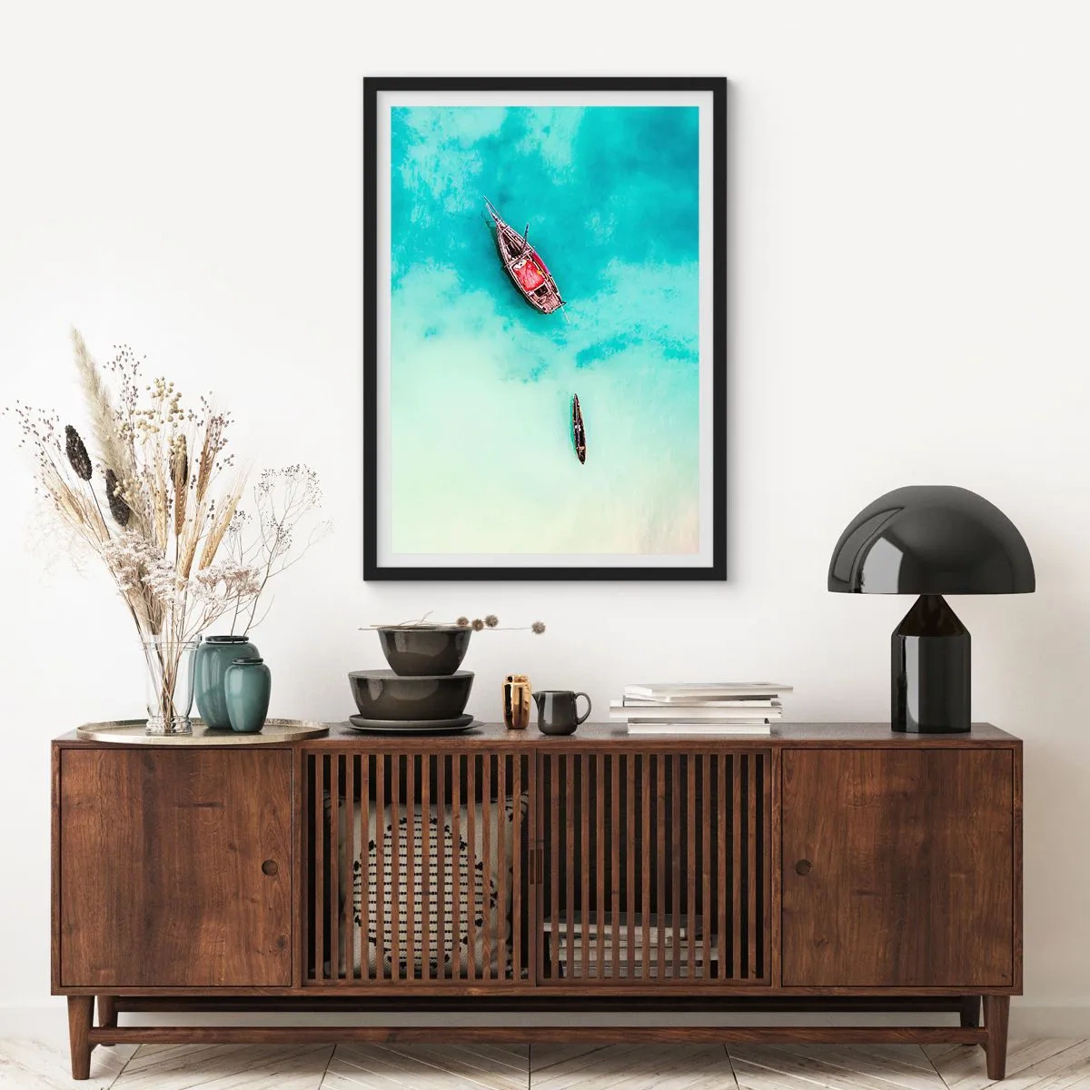 Poster in een zwarte lijst - Want op de stranden van Zanzibar, wanneer het teveel aan water ... - 61x91 cm