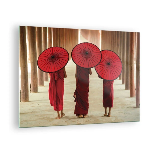 Schilderen op glas - Monniken met rode paraplu's lopen langs een houten gang - 70x50cm - Op weg naar het Zuivere Land - Moderne wanddecoratie voor woonkamer en slaapkamer ARTTOR