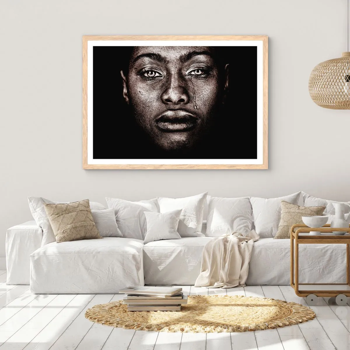 Een poster in een licht eiken lijst - een traan - 70x50 cm