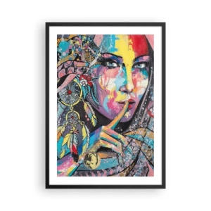 Poster in een zwarte lijst - Kleurrijk portret van een vrouw met veren en een dromenvanger - 50x70cm - Zwijg totdat je het begrijpt - Moderne wanddecoratie voor woonkamer en slaapkamer ARTTOR