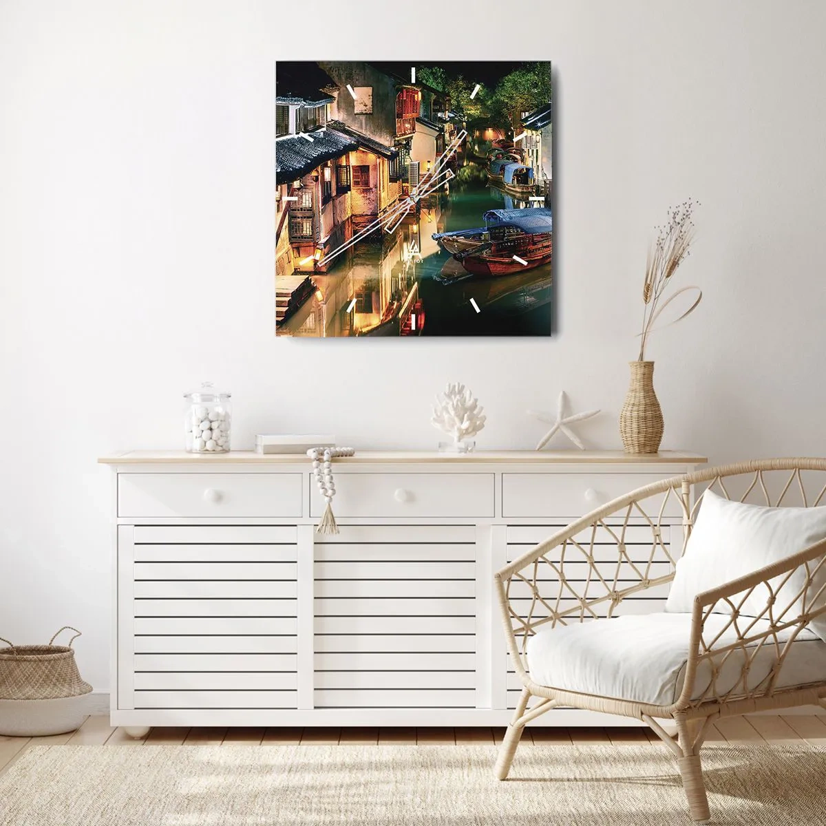 Wandklok - Klok - Een avond op een Chinese straat - 30x30 cm
