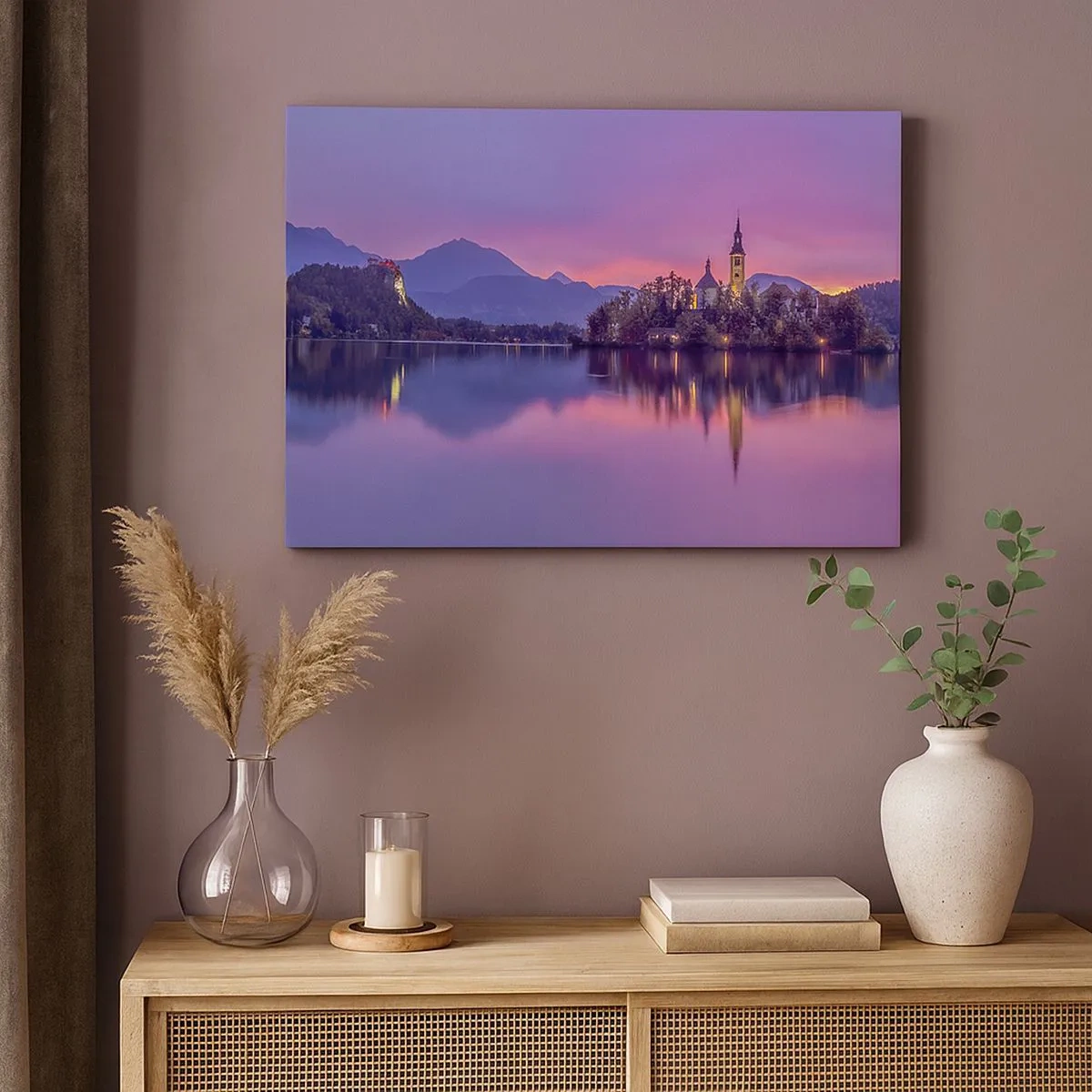 Schilderen op canvas - Meer met een eiland en een kerk bij zonsondergang - 70x50cm - Een sprookjesachtig eiland in de schemering - Moderne wanddecoratie voor woonkamer en slaapkamer ARTTOR