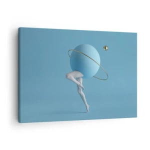 Schilderen op canvas - Een blauwe bol met een baan en menselijke benen tegen de lucht - 70x50cm - En de planeten zijn gek geworden - Moderne wanddecoratie voor woonkamer en slaapkamer ARTTOR