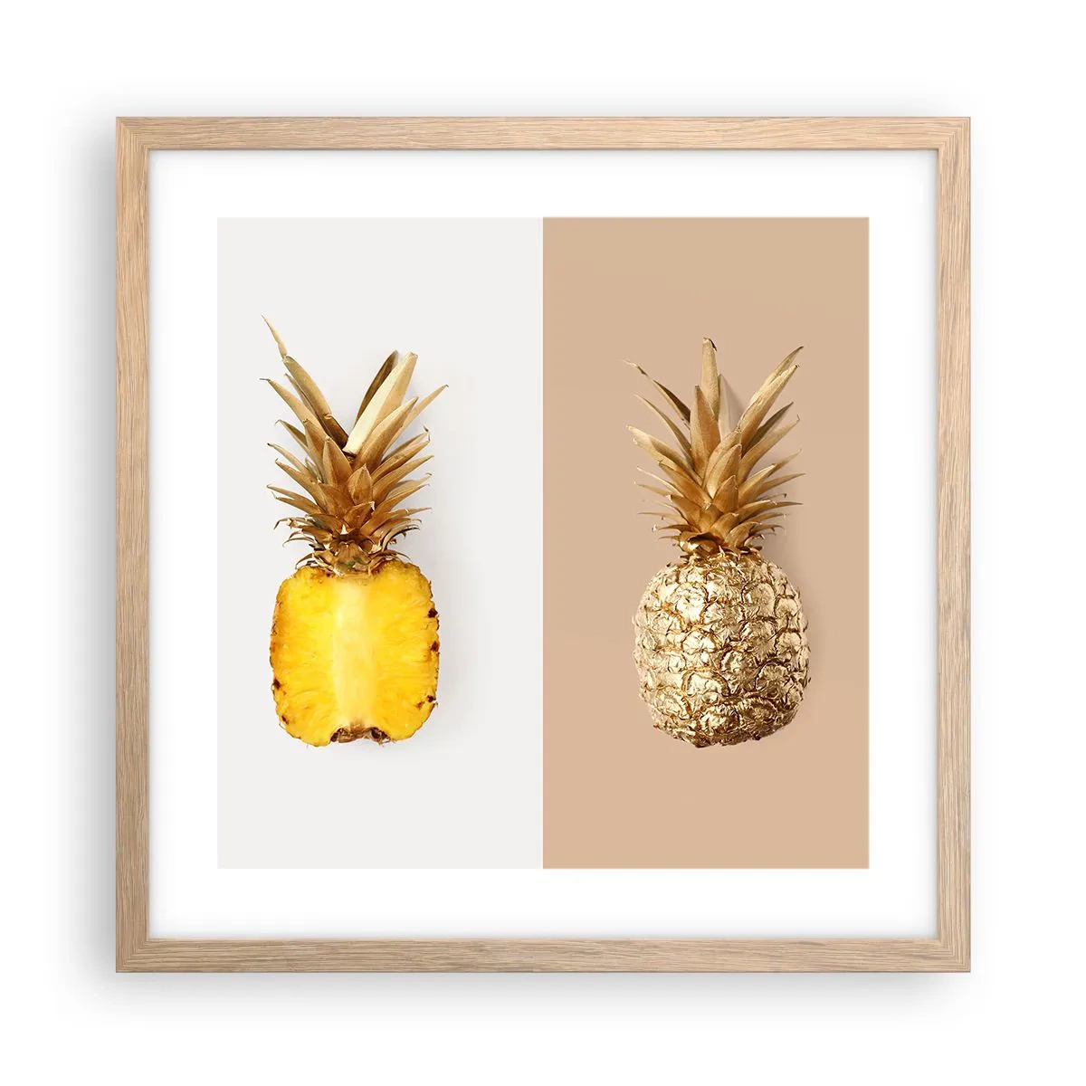 Een poster in een licht eiken lijst - Ananas voor ons - 40x40 cm