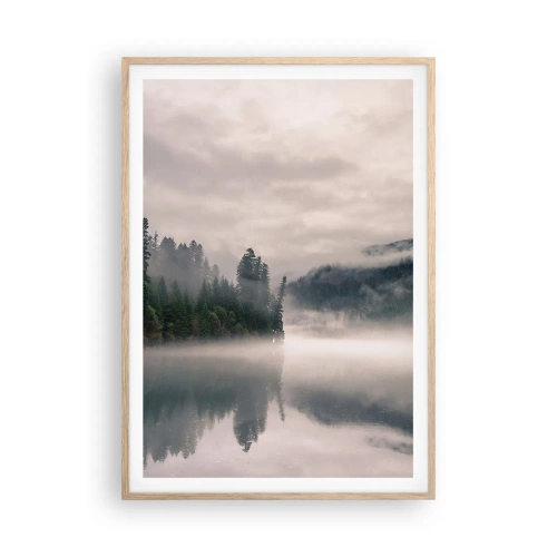 Een poster in een licht eiken lijst - In reflectie, in de mist - 70x100 cm