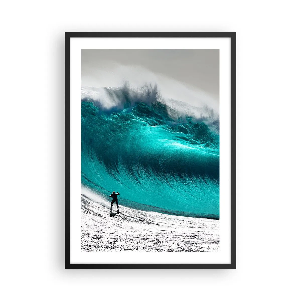 Poster in een zwarte lijst - Een surfer voor een enorme turquoise golf. - 50x70cm - Uitdaging aanvaard - Moderne wanddecoratie voor woonkamer en slaapkamer ARTTOR