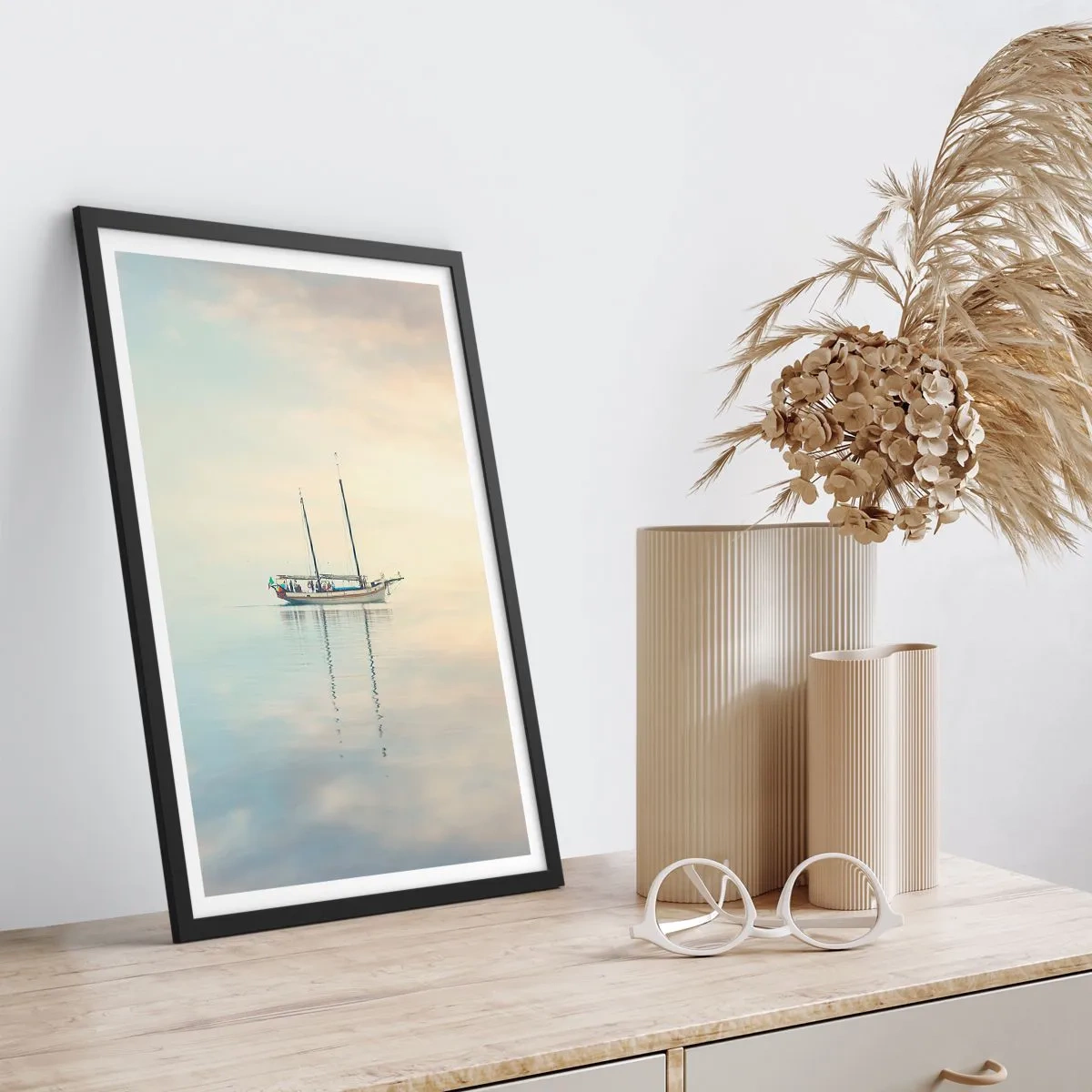 Poster in een zwarte lijst - In een zee van stilte - 40x50 cm