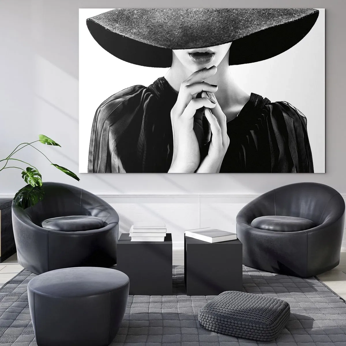 Schilderen op glas - Stijlvolle vrouw in het zwart met een hoed die haar gezicht bedekt - 70x50cm - Verborgen schoonheid - Moderne wanddecoratie voor woonkamer en slaapkamer ARTTOR