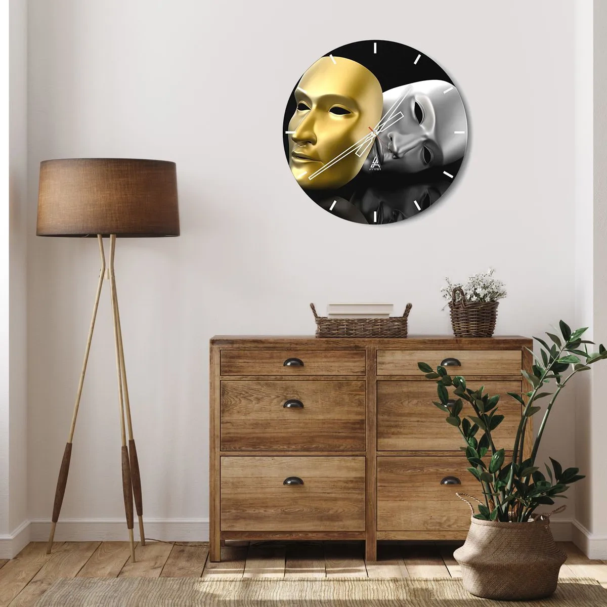 Wandklok - Klok - Theatermasker van goud en zilver op een zwarte achtergrond - 30x30cm - Het leven is theater - Moderne wanddecoratie voor woonkamer, keuken en slaapkamer ARTTOR