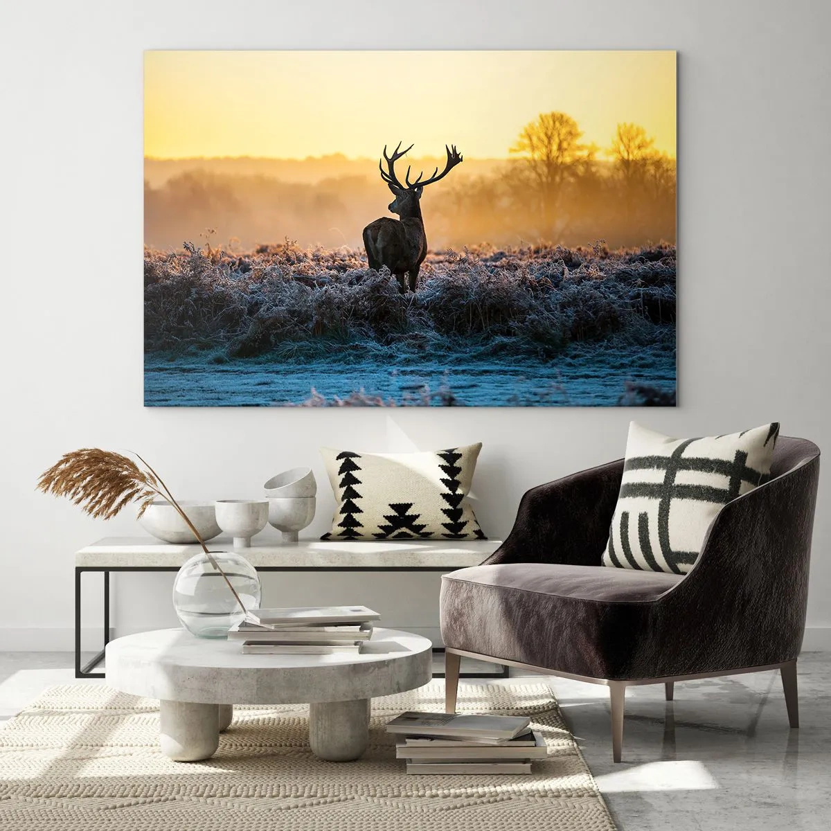 Schilderen op glas - Herten op een ijskoude ochtend met de zonsopgang op de achtergrond - 70x50cm - Gekroond op zijn landgoed - Moderne wanddecoratie voor woonkamer en slaapkamer ARTTOR