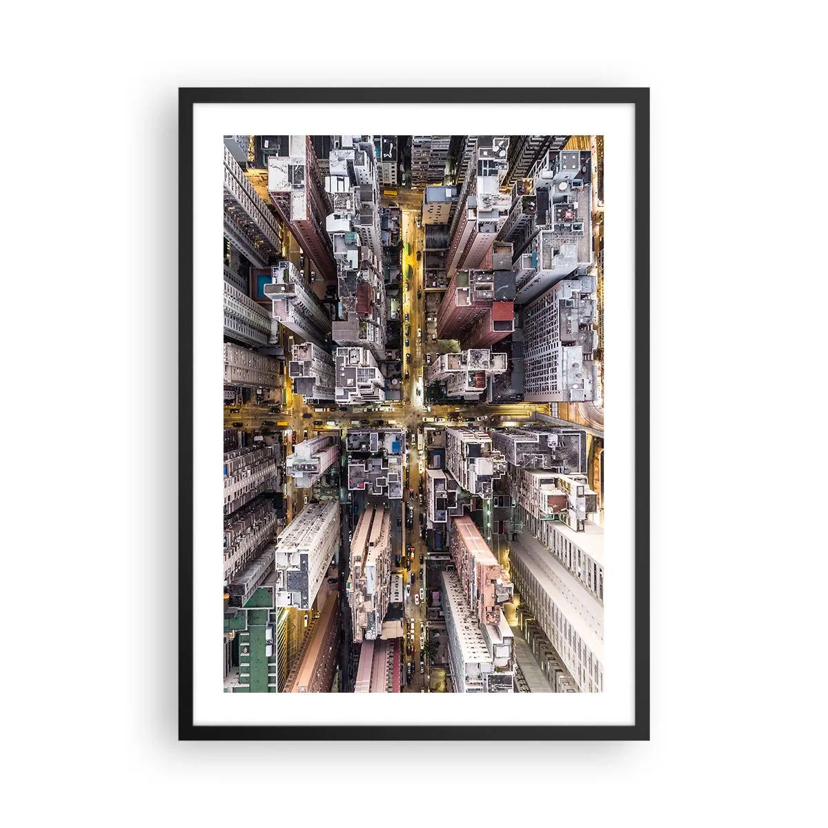 Poster in een zwarte lijst - Luchtfoto van de stad 's nachts - 50x70cm - Groeten uit Hong Kong - Moderne wanddecoratie voor woonkamer en slaapkamer ARTTOR