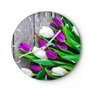 Wandklok - Klok - Een boeket paarse en witte tulpen op een houten achtergrond - 30x30cm - Op de dag van een voorjaarsvakantie - Moderne wanddecoratie voor woonkamer, keuken en slaapkamer ARTTOR