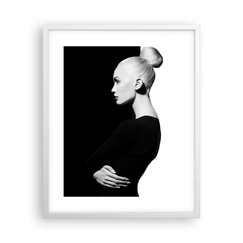 Poster in een witte lijst - Gewoon een vrouw - 40x50 cm