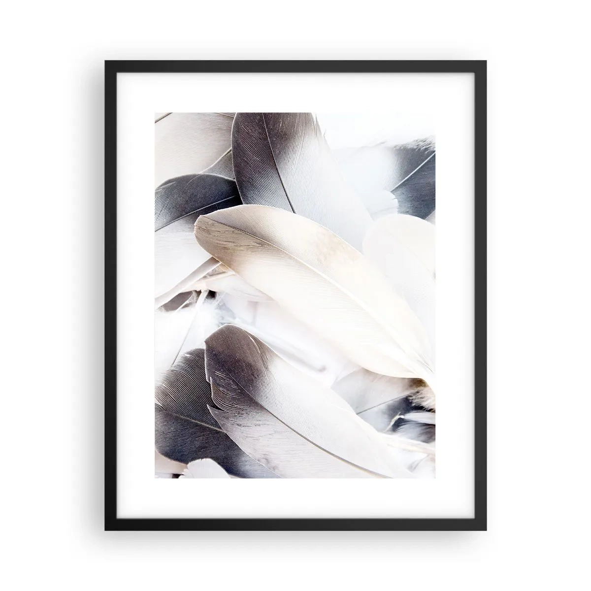 Poster in een zwarte lijst - Bijna engelachtig - 40x50 cm