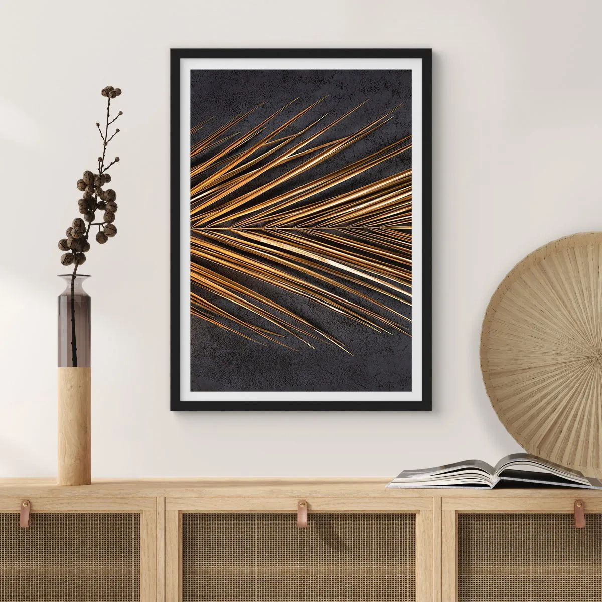 Poster in een zwarte lijst - Gouden bladeren op een donkere achtergrond - 50x70cm - Het goud van de tropen - Moderne wanddecoratie voor woonkamer en slaapkamer ARTTOR