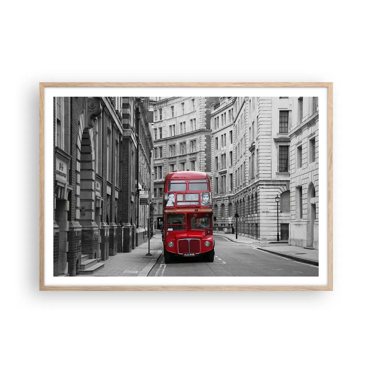 Een poster in een licht eiken lijst - Het dagelijkse leven hoeft niet grijs te zijn - 100x70 cm