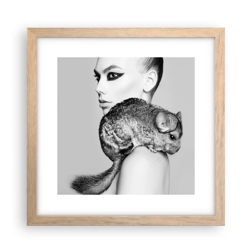 Een poster in een licht eiken lijst - Dame met een chinchilla - 30x30 cm