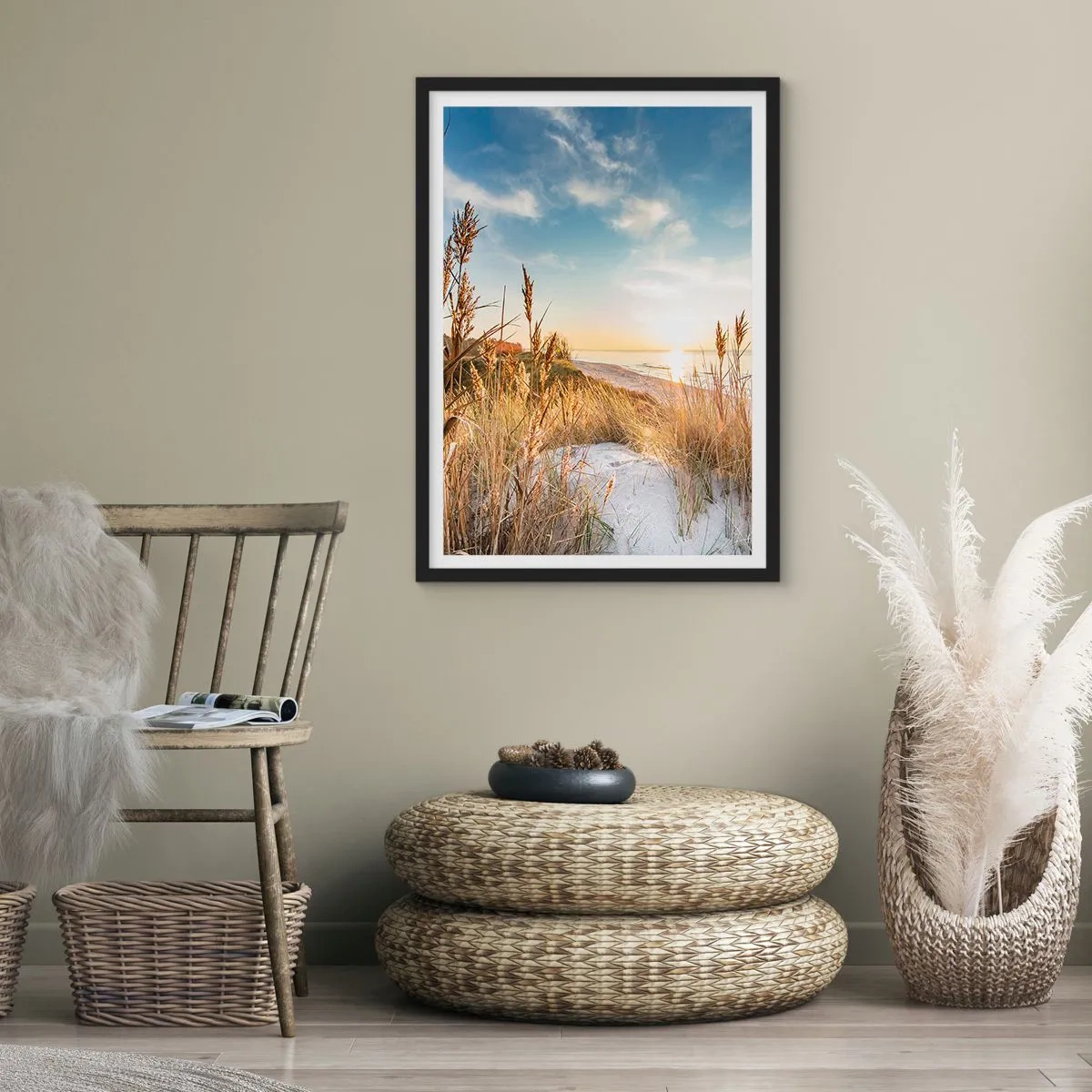 Poster in een zwarte lijst - Zonnig strandlandschap met grassen op de duinen - 50x70cm - Noord strand - Moderne wanddecoratie voor woonkamer en slaapkamer ARTTOR