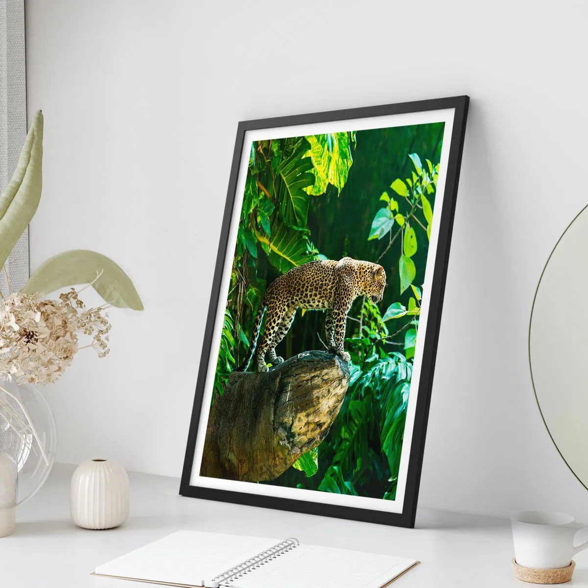 Poster in een zwarte lijst - Op jacht? - 40x50 cm