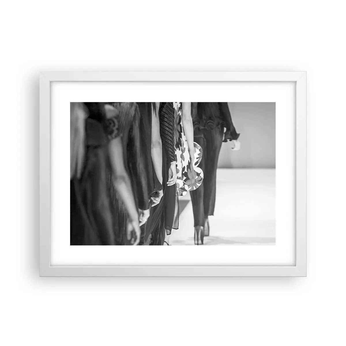 Poster in een witte lijst - Een stijlvolle optocht - 40x30 cm