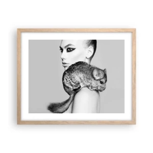 Een poster in een licht eiken lijst - Dame met een chinchilla - 50x40 cm