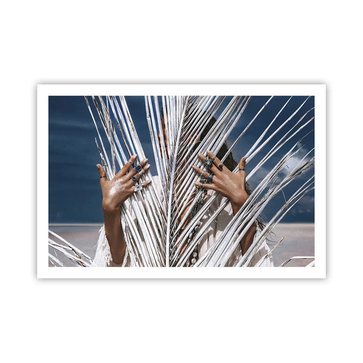 Poster - Het meisje van de sjamaan? - 91x61 cm