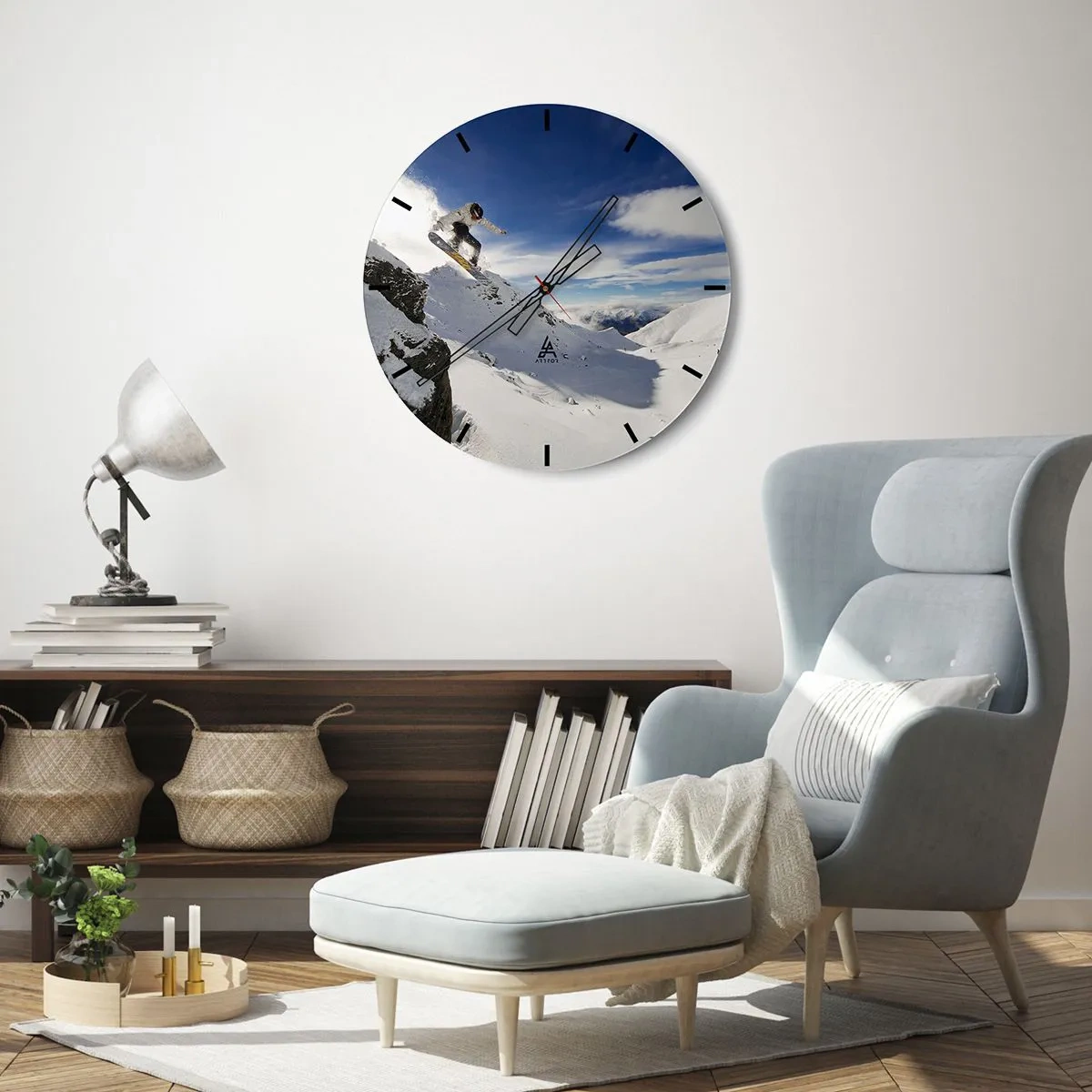 Wandklok - Klok - Snowboarder in actie met bergen op de achtergrond - 30x30cm - Vrijheid zonder grenzen - Moderne wanddecoratie voor woonkamer, keuken en slaapkamer ARTTOR
